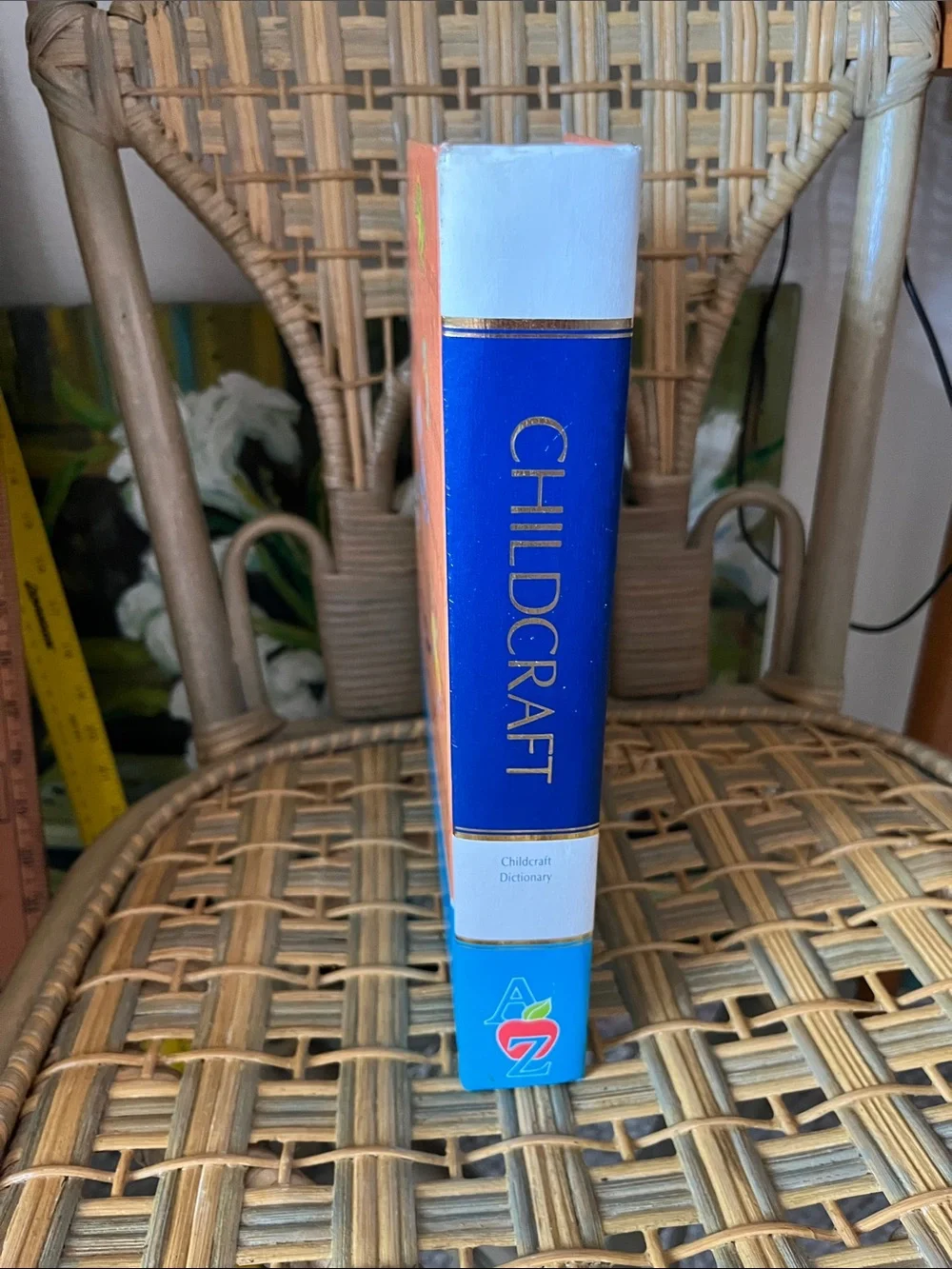Vtg World Book Childcraft Dictionary Hardcover Book Illustrated Copyright 1989